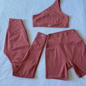 SET Active Luxform Three-Piece Active Set in Terracotta sz XS